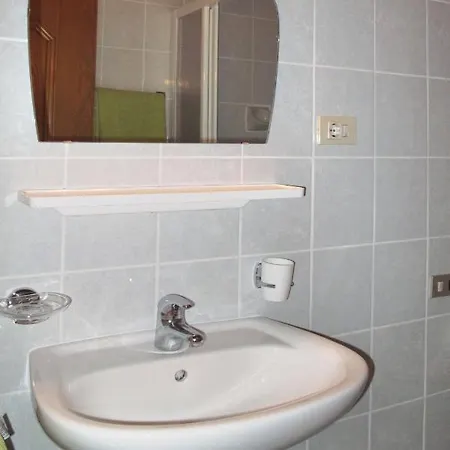 Apartment Haupthaus Schoenblick - Svh117 By Interhome *